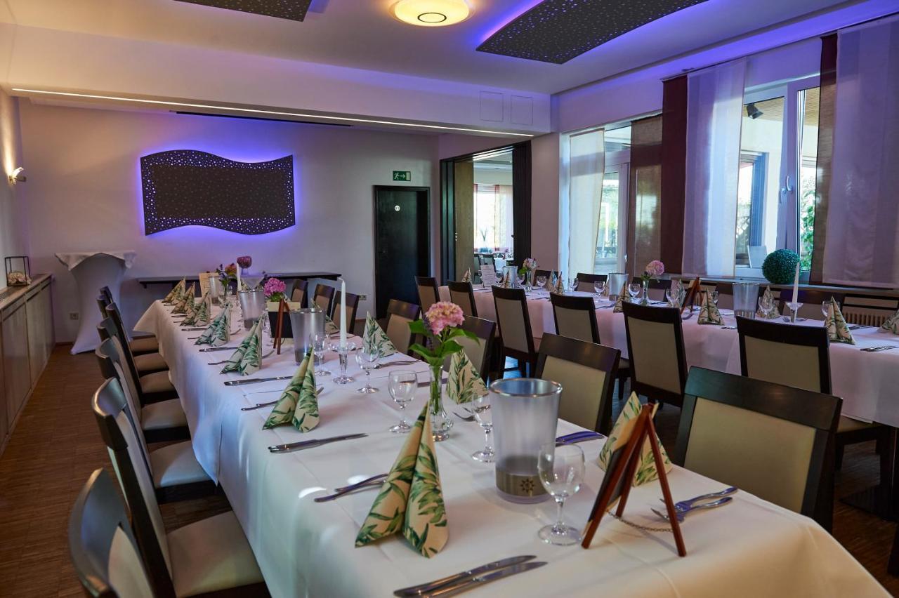 Biblis Hotel Restaurant Lindenhof מראה חיצוני תמונה